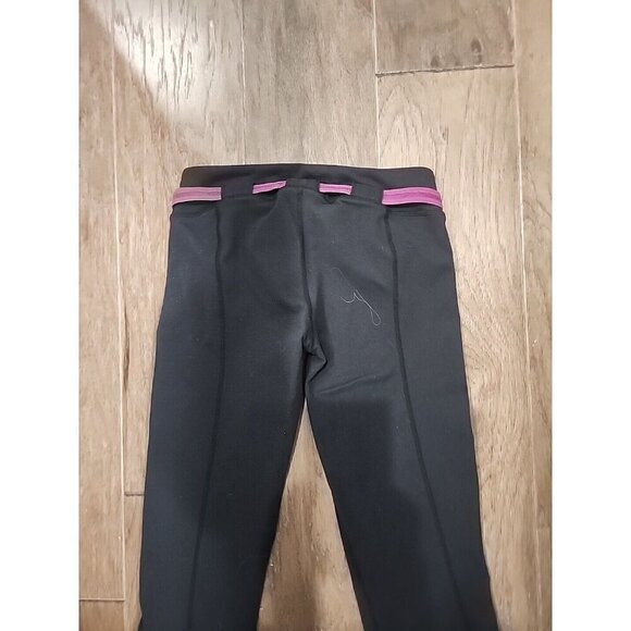 Lululemon Pants Belt It Out Kick Pleat Black Purple Belt Cropped Women's 4 - Picture 4 of 9